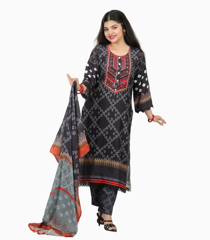 Black Embroidered Shalwar Kamiz – Classic & Comfortable Black Embroidered Shalwar Kamiz – Classic & Comfortable