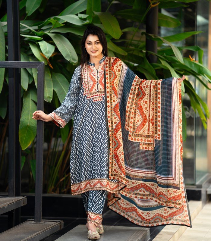 Aloki Embroidery Cotton Salwar Kameez (5)