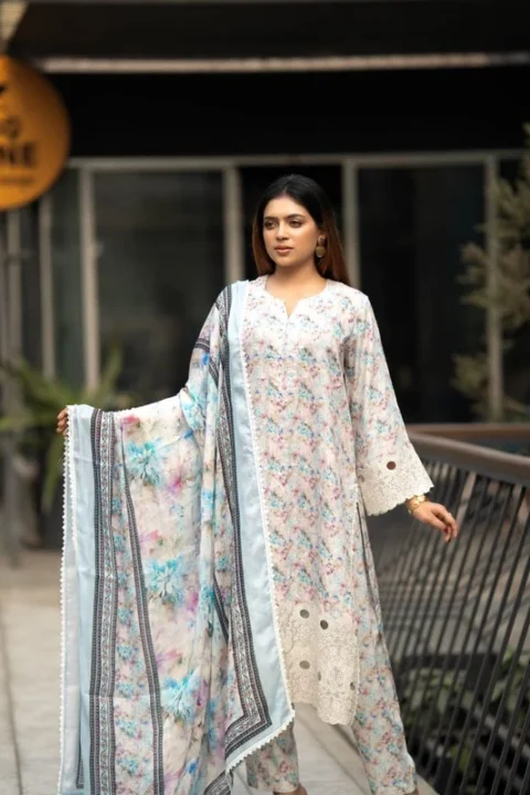 Manhai Salwar Kameez